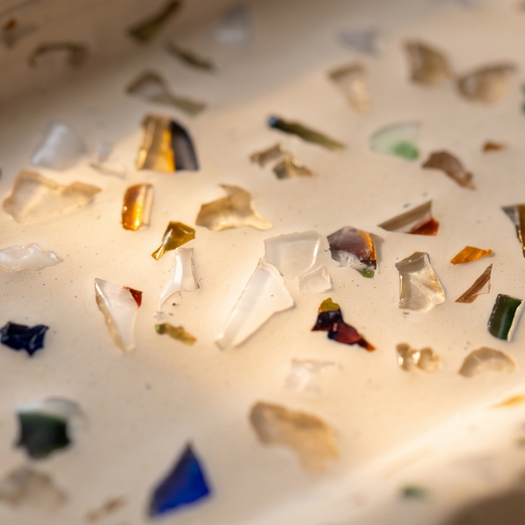 Petit plateau à bijoux artisanal en terrazzo – plusieurs finitions