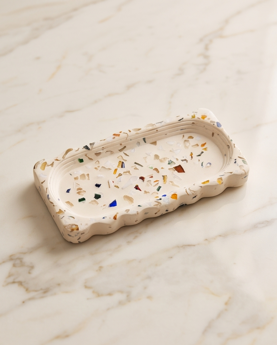 Petit plateau à bijoux artisanal en terrazzo – plusieurs finitions